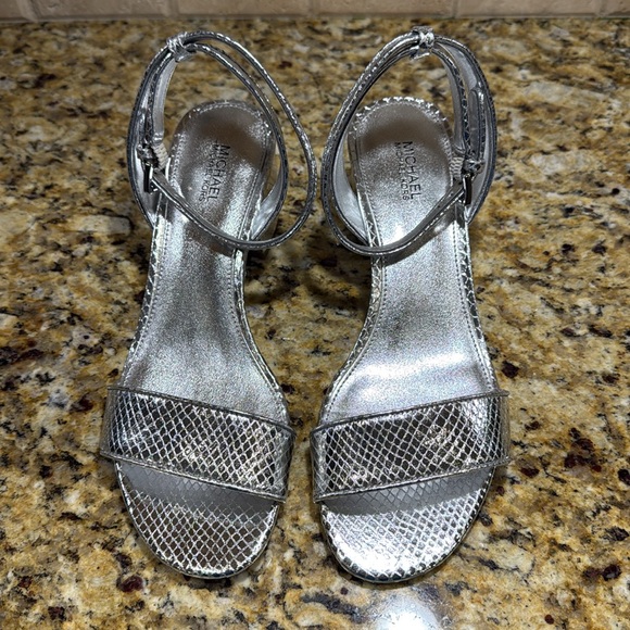 Michael Kors silver snakeskin leather block heel ankle strap sandals - Picture 3 of 6